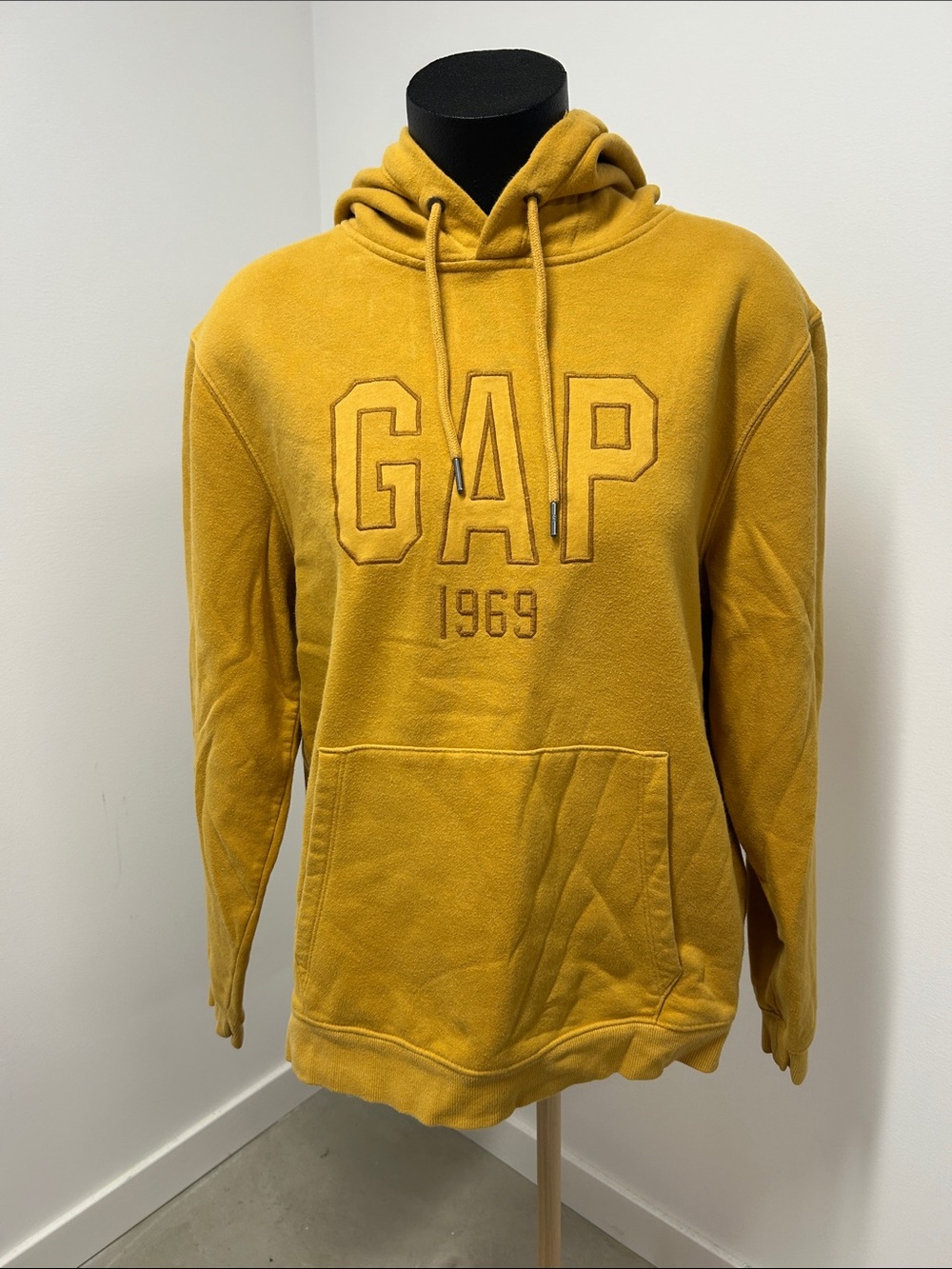 GAP 1969 Embroidered Arch Logo Fleece Hoodie Mustard Yellow Size M